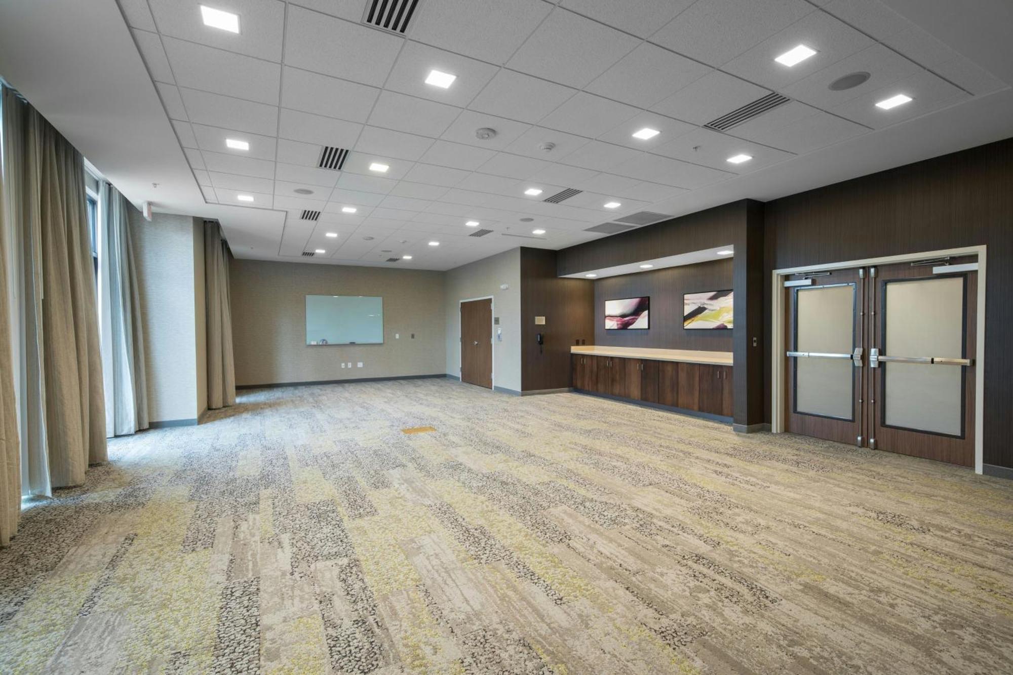Courtyard By Marriott Russellville Exterior photo