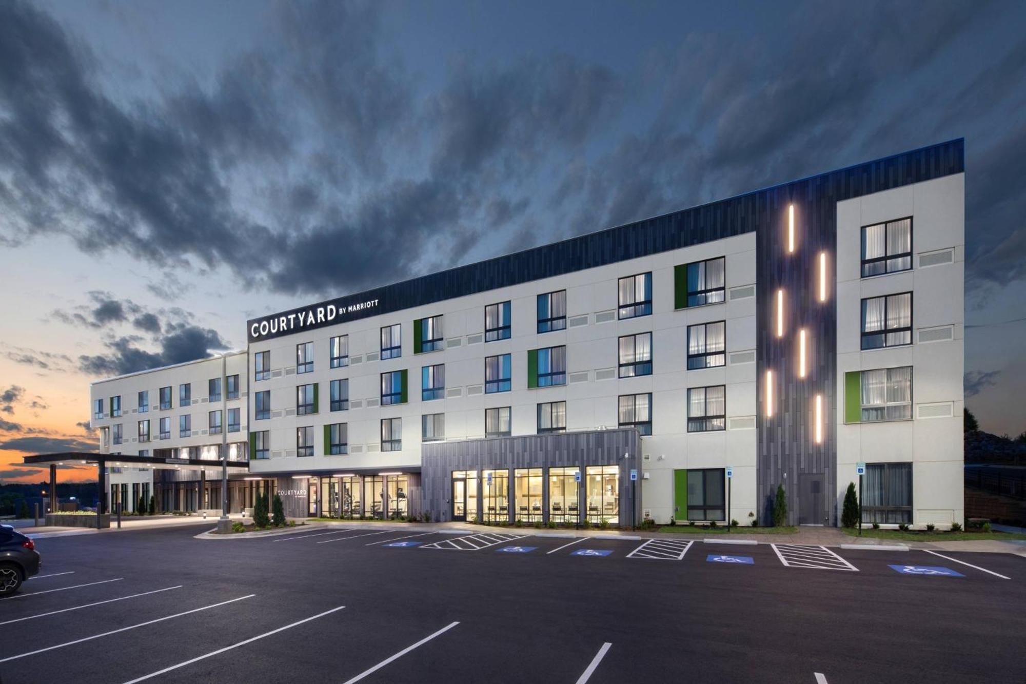 Courtyard By Marriott Russellville Exterior photo