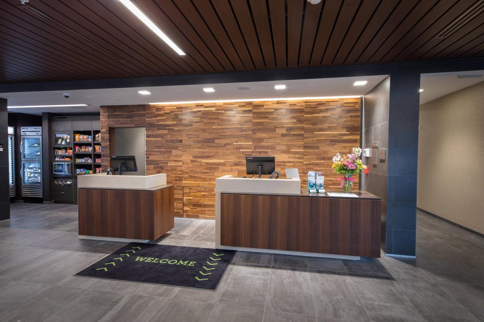 Courtyard By Marriott Russellville Exterior photo